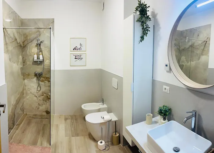 Ateneo Golden Nest Apartamento *