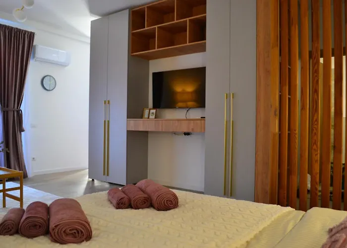 Ateneo Golden Nest Apartamento