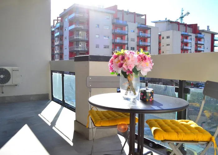 Ateneo Golden Nest Apartamento *