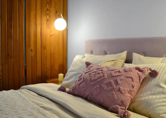 Ateneo Golden Nest Apartamento *